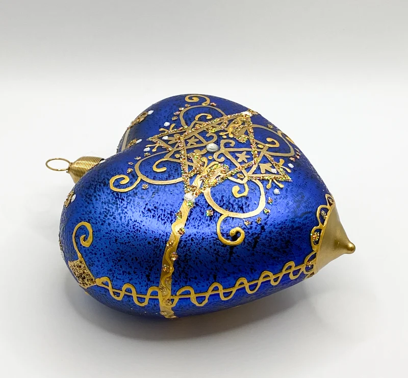 Blaues Herz mit orientalischem Golddekor