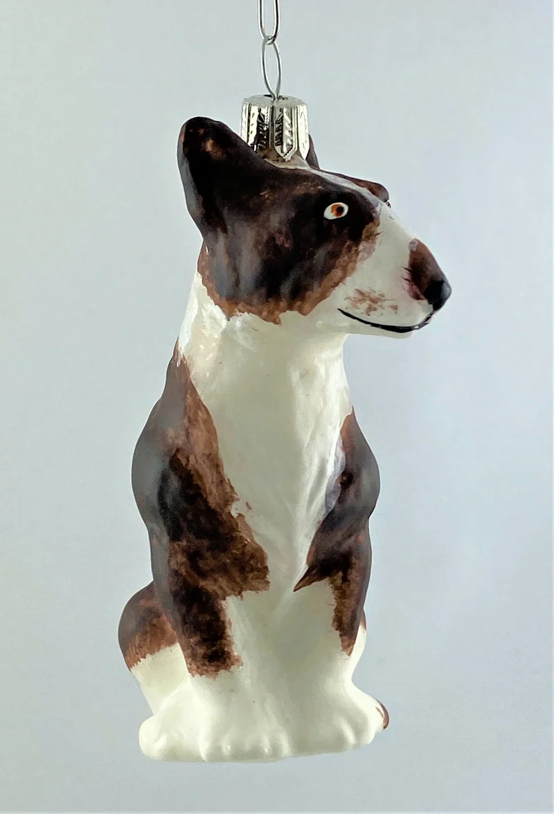 Braun gefleckter Bullterrier