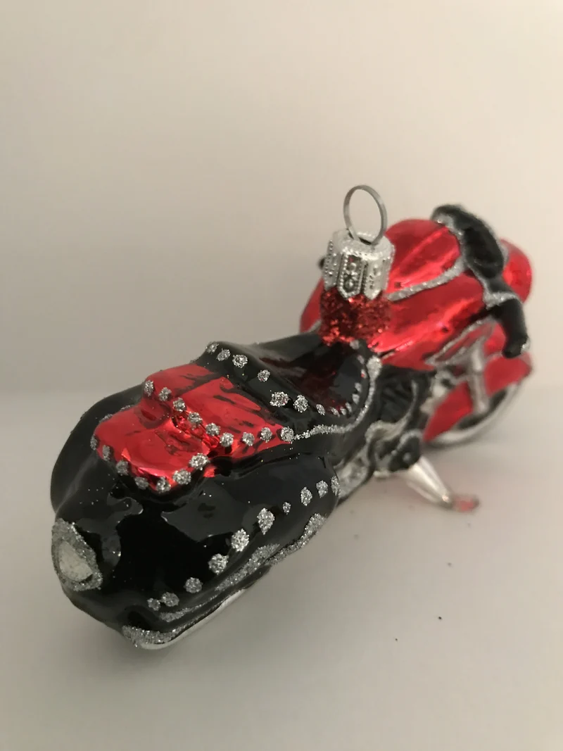 Schweres rotes Motorrad