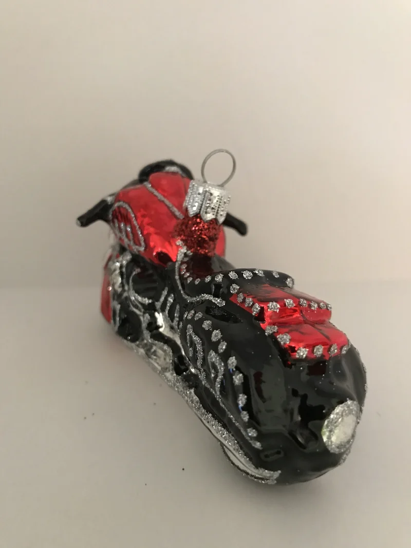 Schweres rotes Motorrad