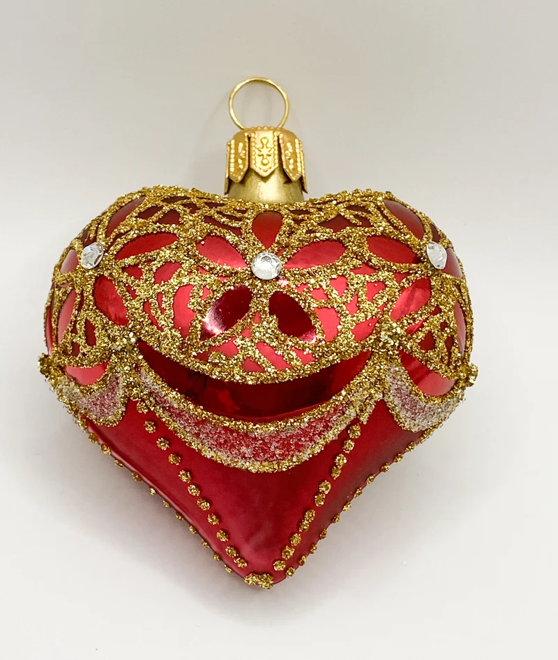 Rotes Herz mit Biedermeier-Dekor