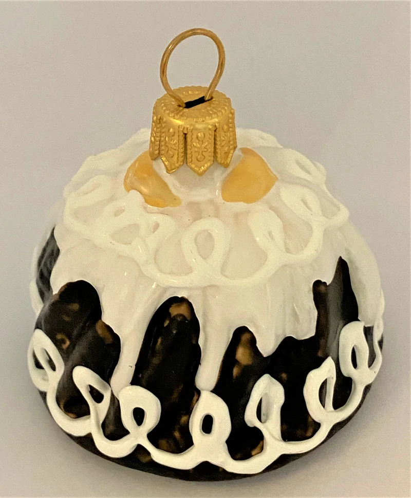 Schokoladen Guggelhopf mit Zuckerguss