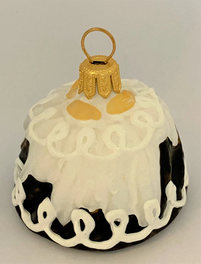 Schokoladen Guggelhopf mit Zuckerguss