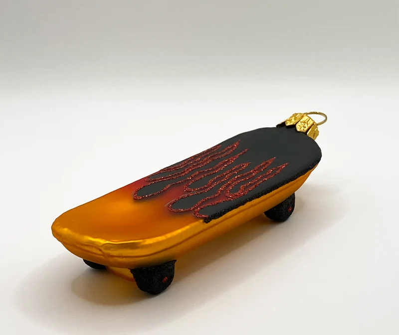 Rollbrett mit Flammendekor, Skate-Board