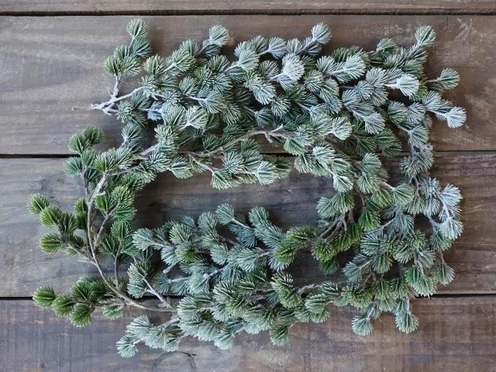 Chic Antique Fleur Zedernholzranke mit Schnee