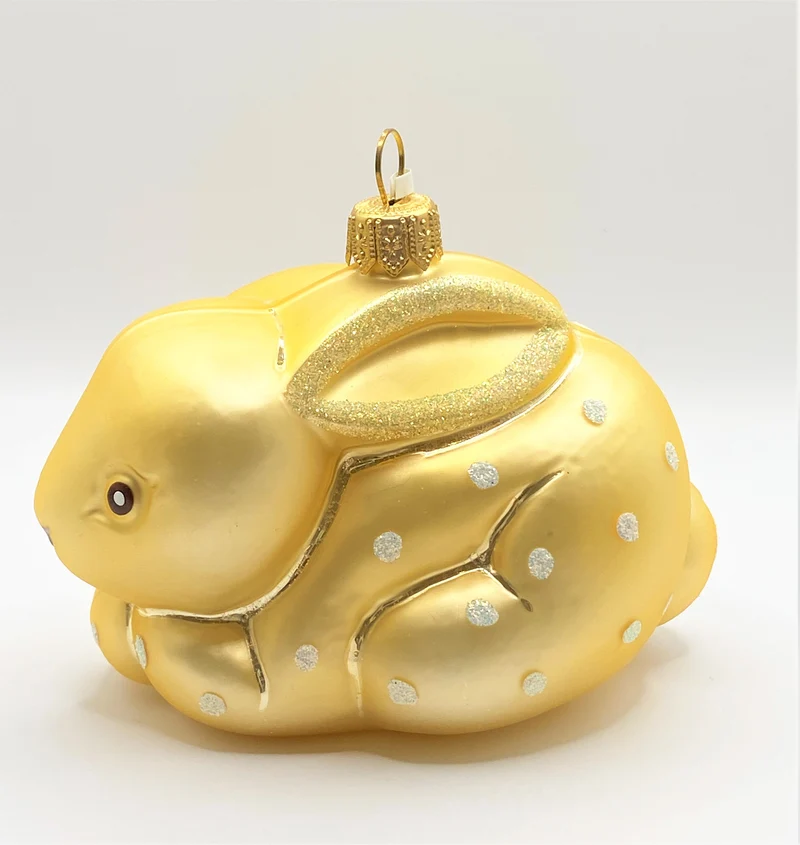 Gelber Osterhase mit weissen Punkten