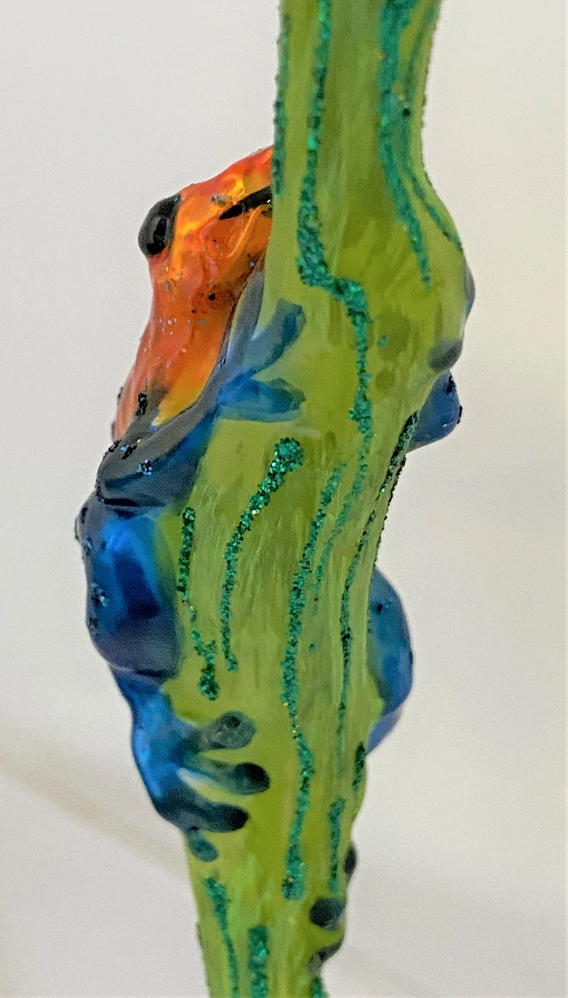 Orange-Blauer Regenwald Frosch auf Clip