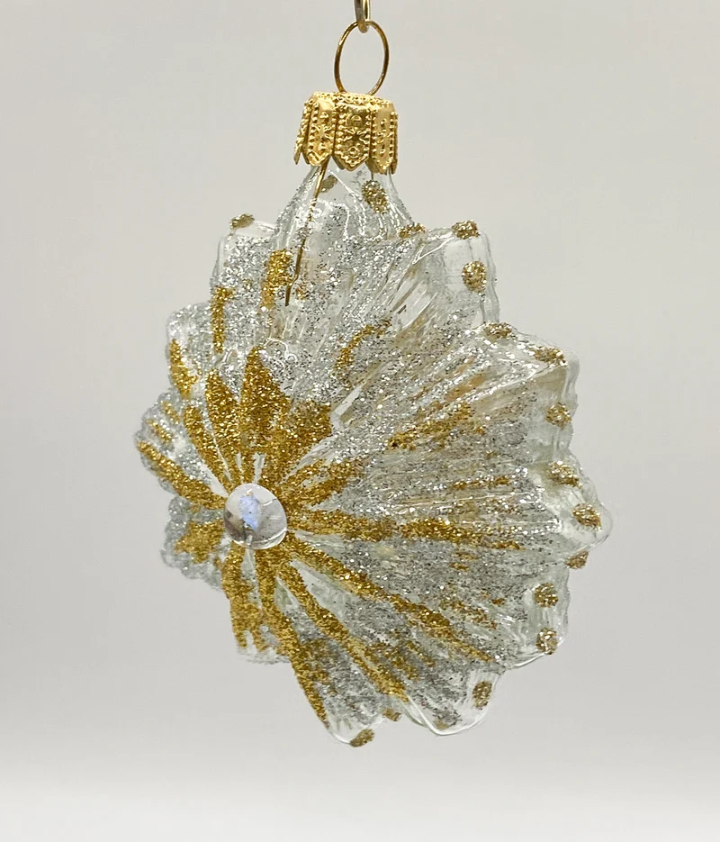 Stilisierter Stern transparent mit Gold-Silber-Dekor