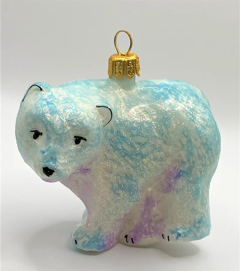 Eisblauer Eisbär