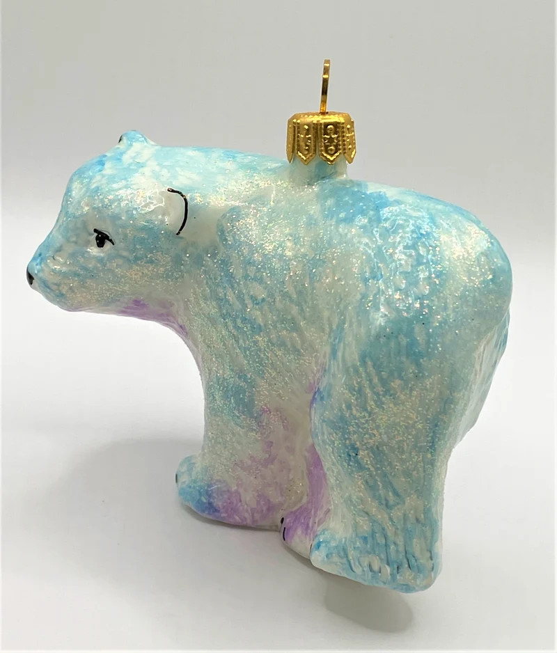 Eisblauer Eisbär