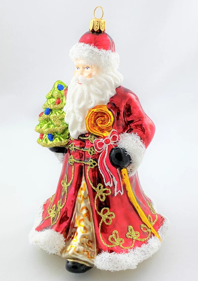 Weihnachtsmann in weitem roten Mantel