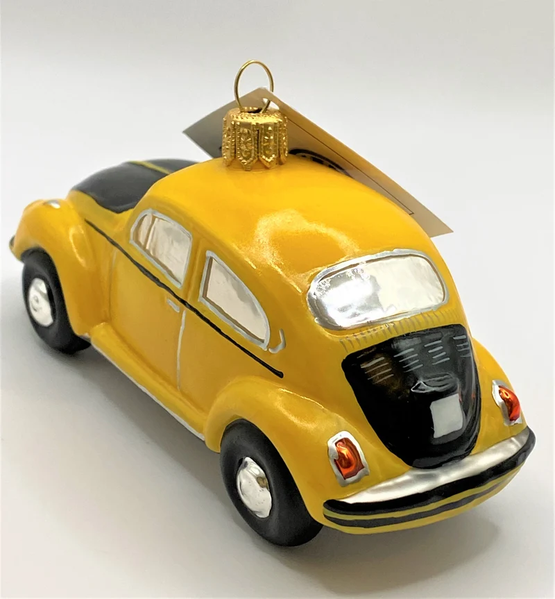 VW-Käfer Cabrio gelb, mit schwarzer Motorhaube