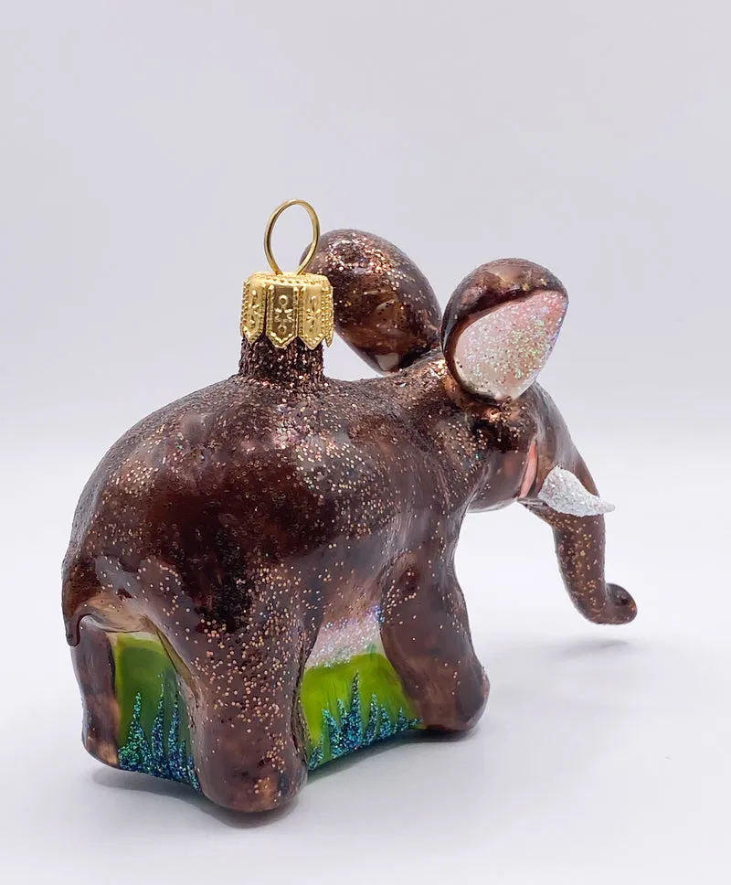 Lustiger brauner Elefant