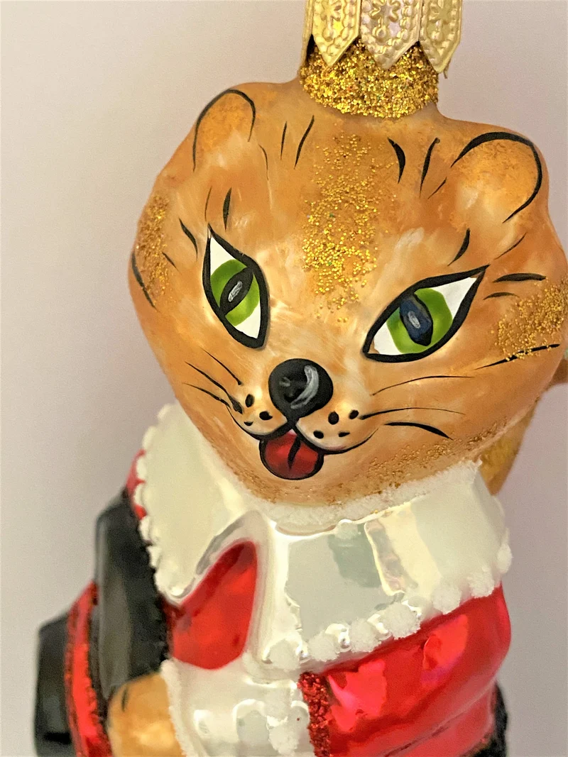 Gestiefelter Kater mit Federhut