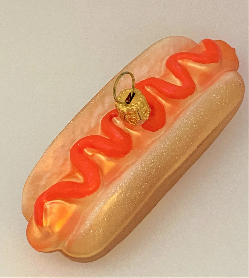 Hot-Dog mit Ketchup