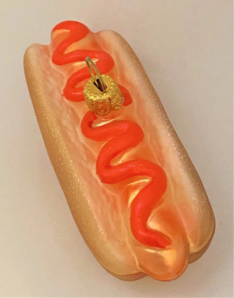 Hot-Dog mit Ketchup