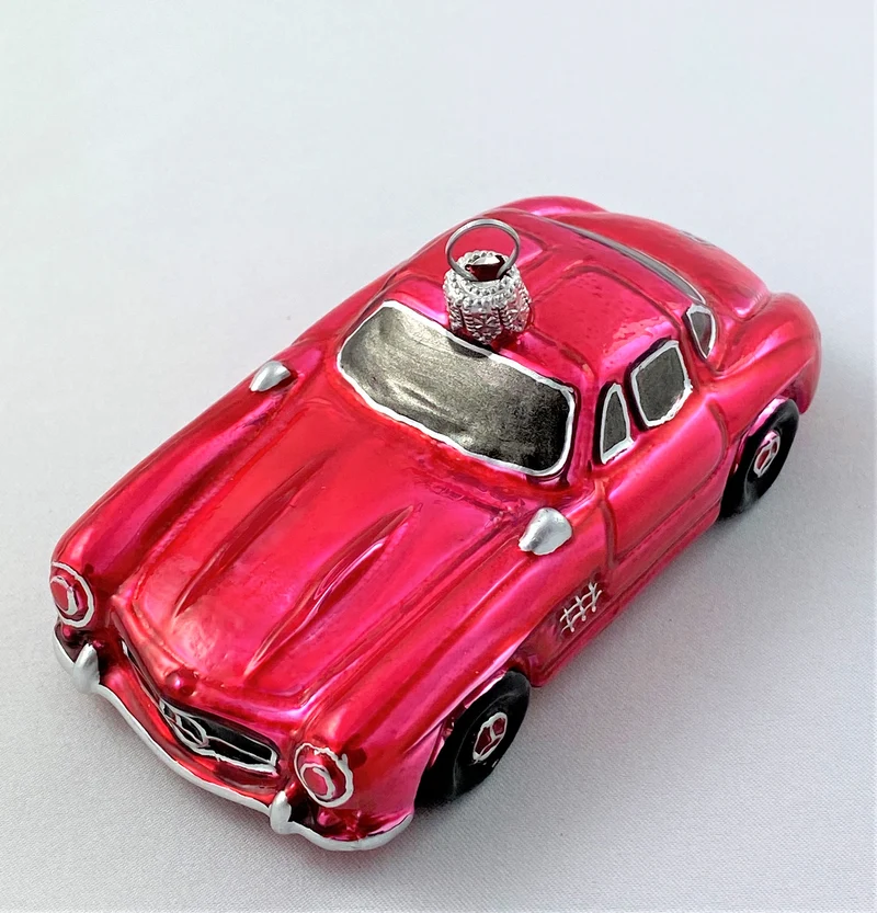 Rotes Mercedes Coupe