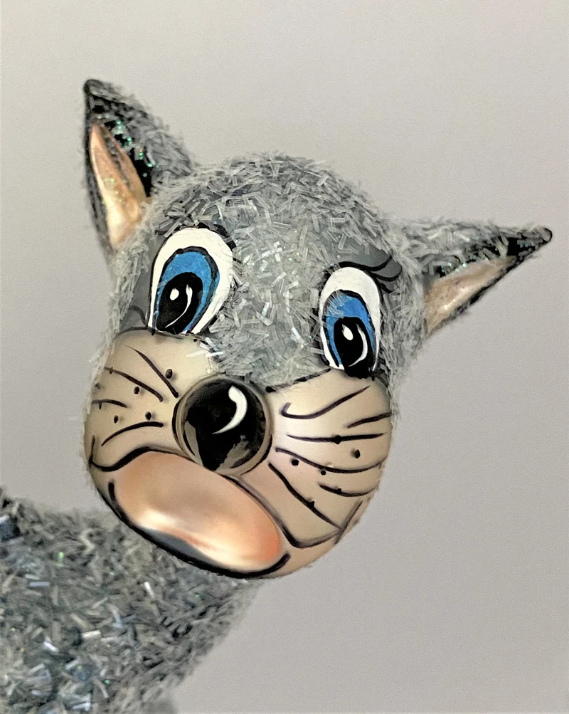 Grosse graue Katze
