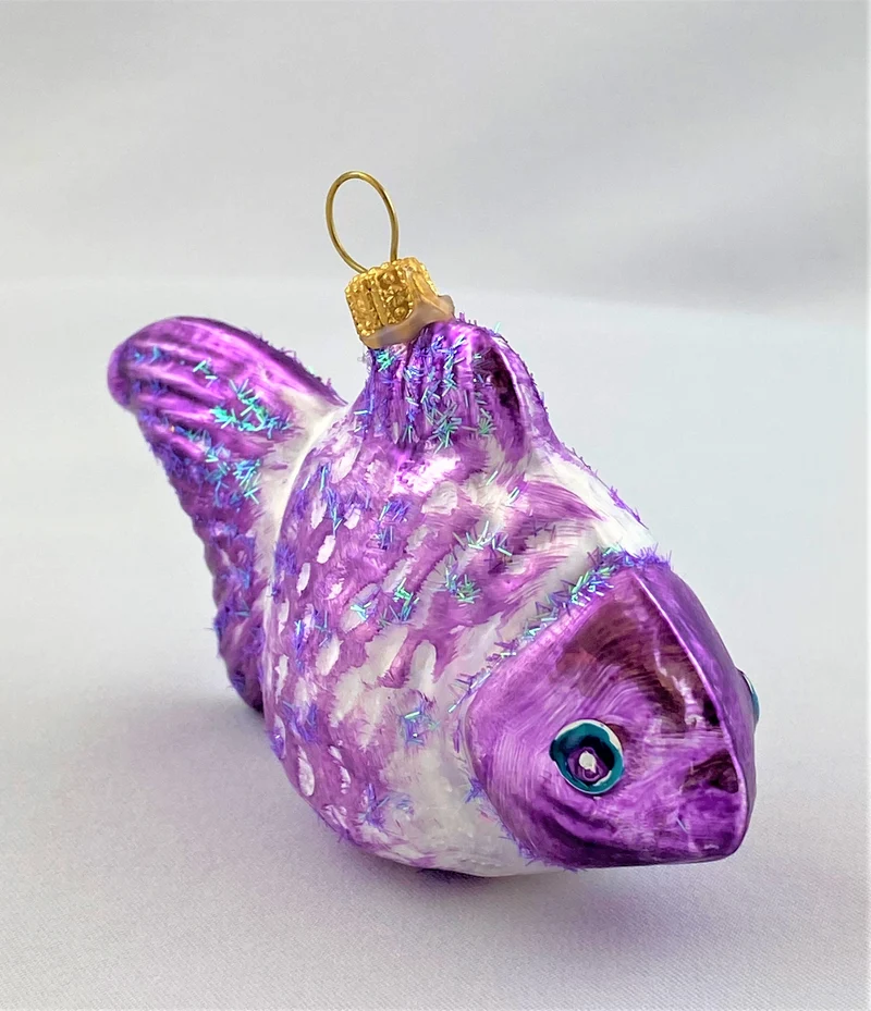 Herziger lila weisser Fisch