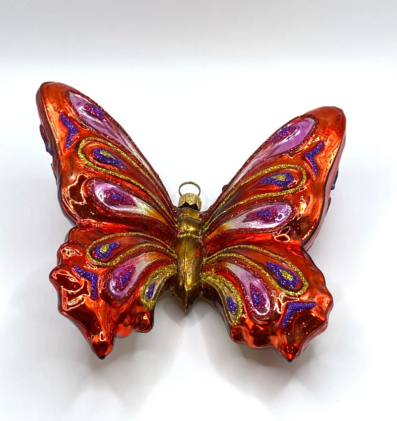 Grosser rot/bunter Schmetterling