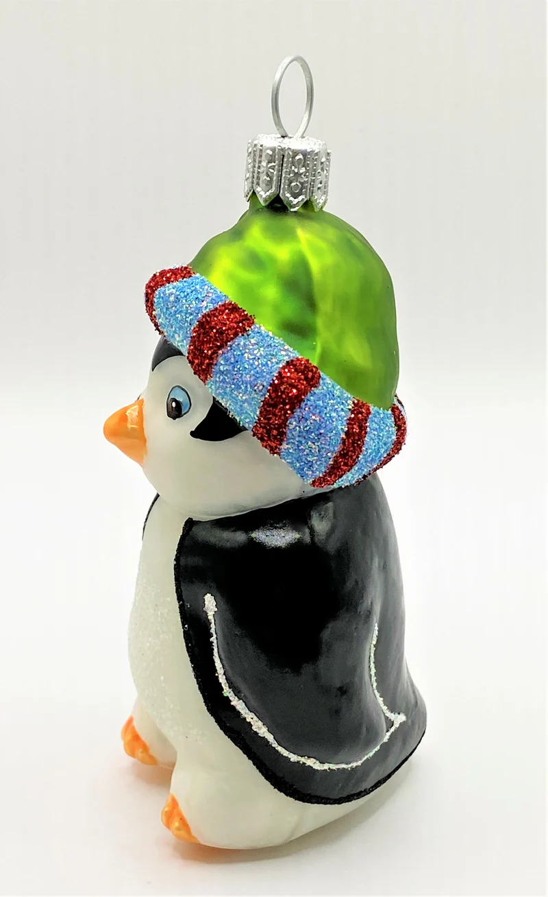 Pinguin mit lustiger Pudelmütze