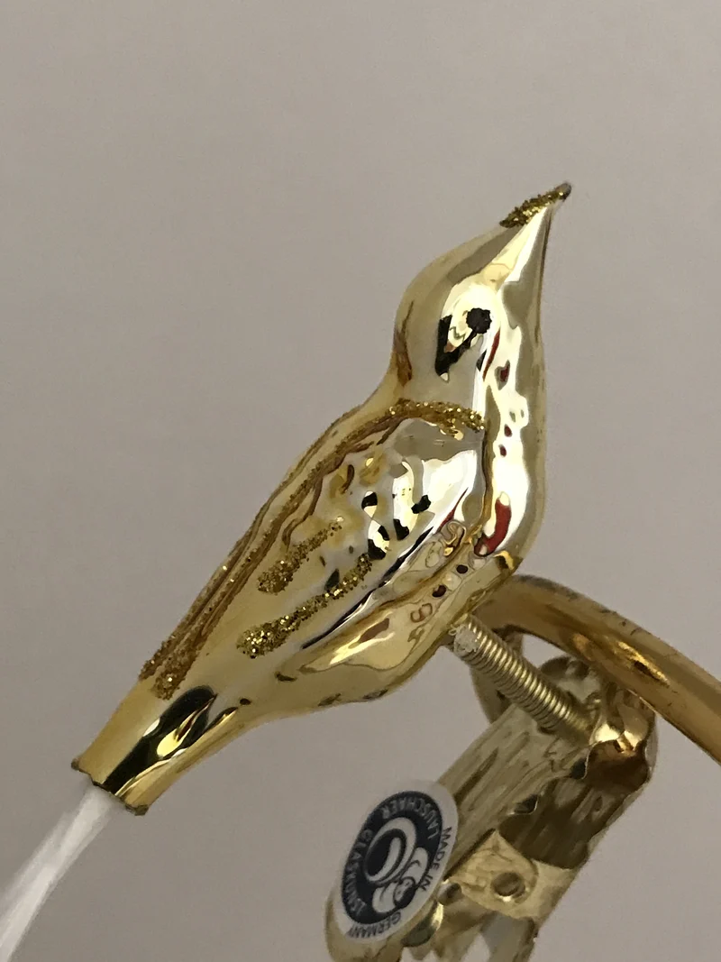 Kleiner goldener Vogel, Fiberglas