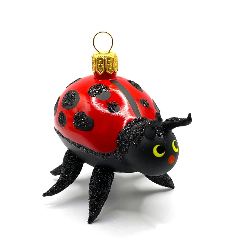 Großer krabbelnder Marien-Käfer, Glücks-Käfer