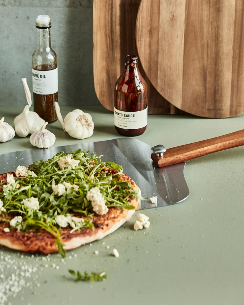 Nicolas Vahé Pizzaschaufel, Natur