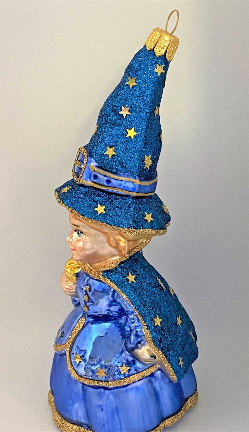 Süsse Zahnfee in blauem Gewand