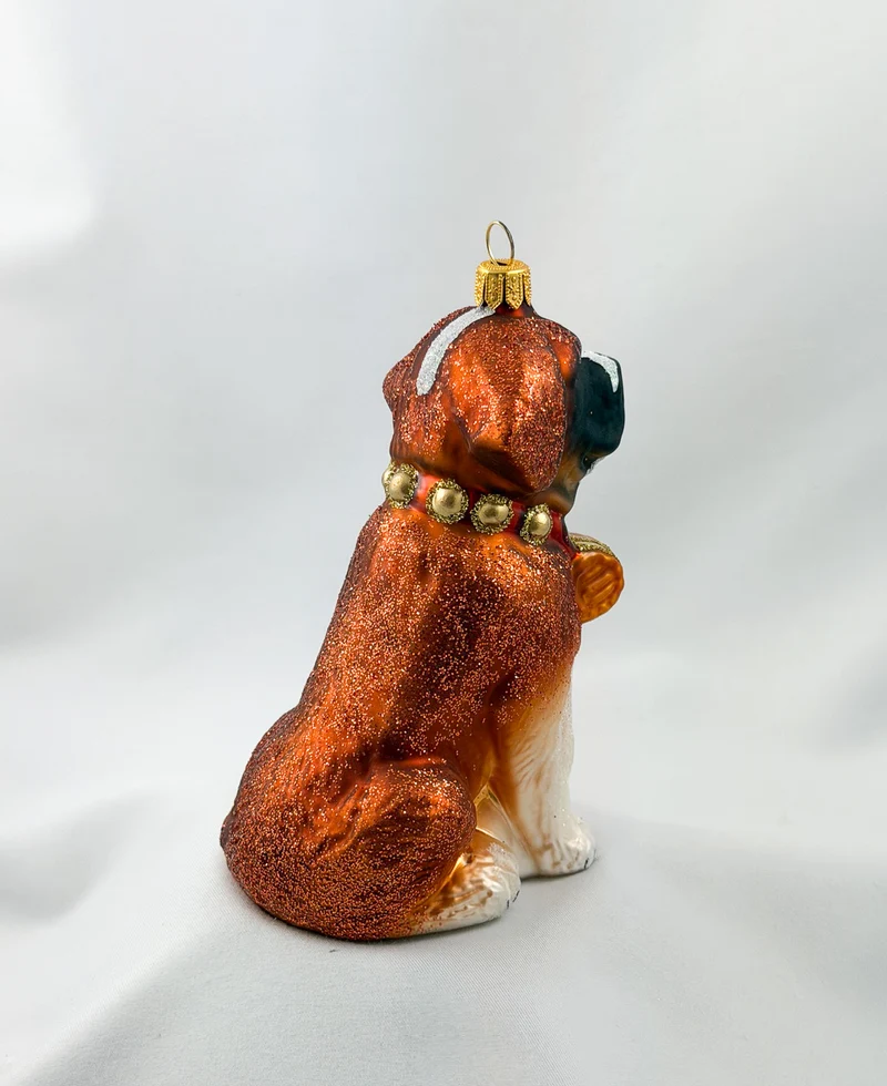 Sitzender Bernhardiner mit Fässchen