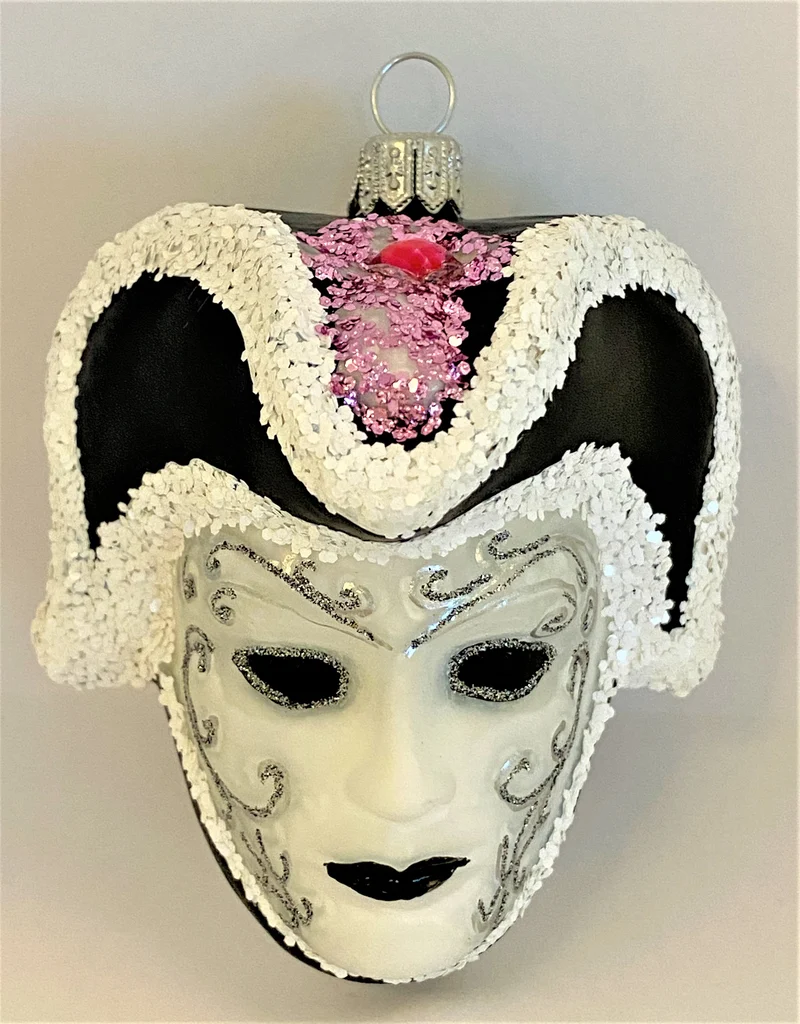 Venezianische Maske mit schwarzem Dreispitz
