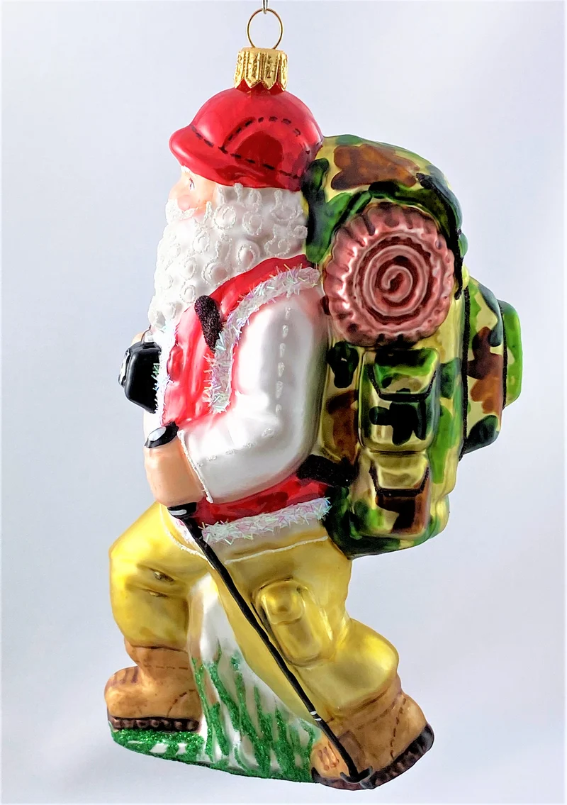 Der Weihnachtsmann auf grosser Wandertour