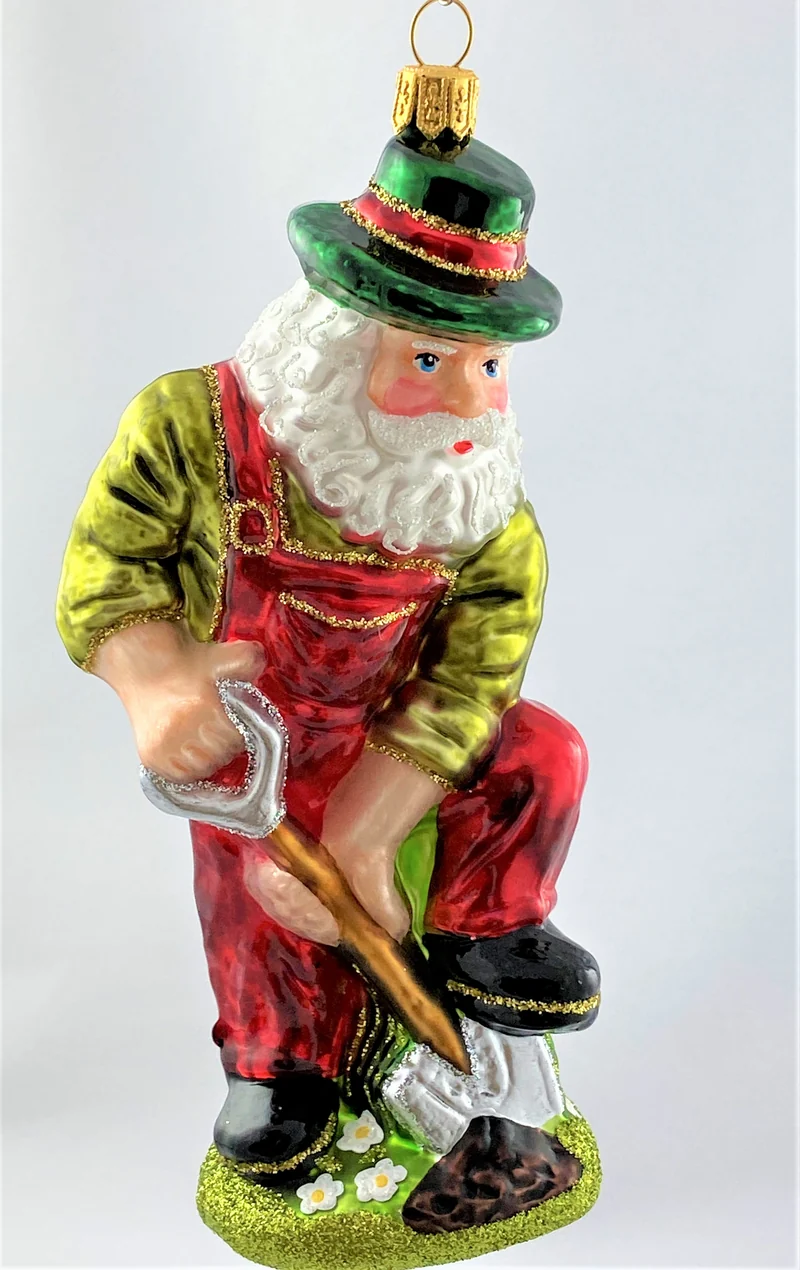 Der Weihnachtsmann beim Gärtnern