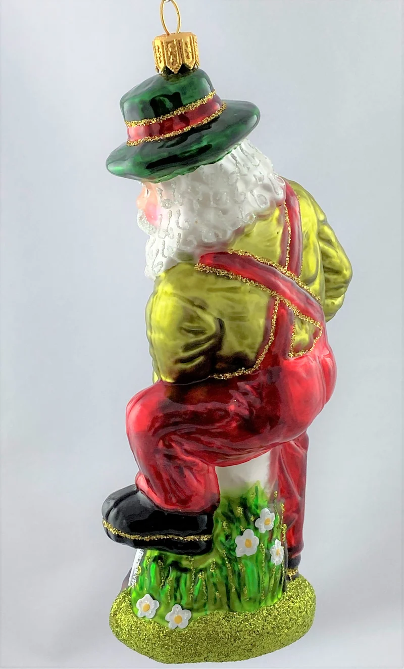 Der Weihnachtsmann beim Gärtnern