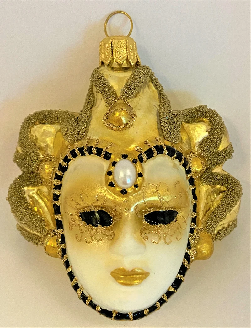 Venezianische Maske mit goldenen Glöckchen