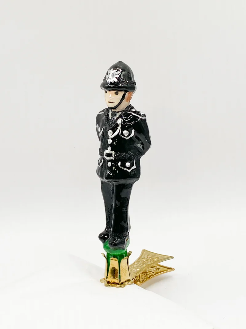 Englischer Polizist, Bobby, auf Clip, England