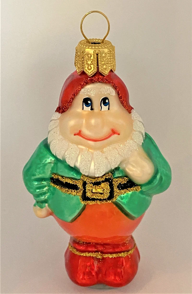 Fröhlicher Zwerg mit grüner Jacke