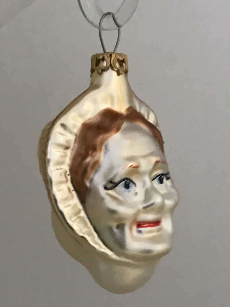 Doppelgesicht Mädchen und alte Frau