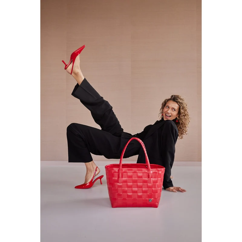 Handed by Paris Shopper pepper red