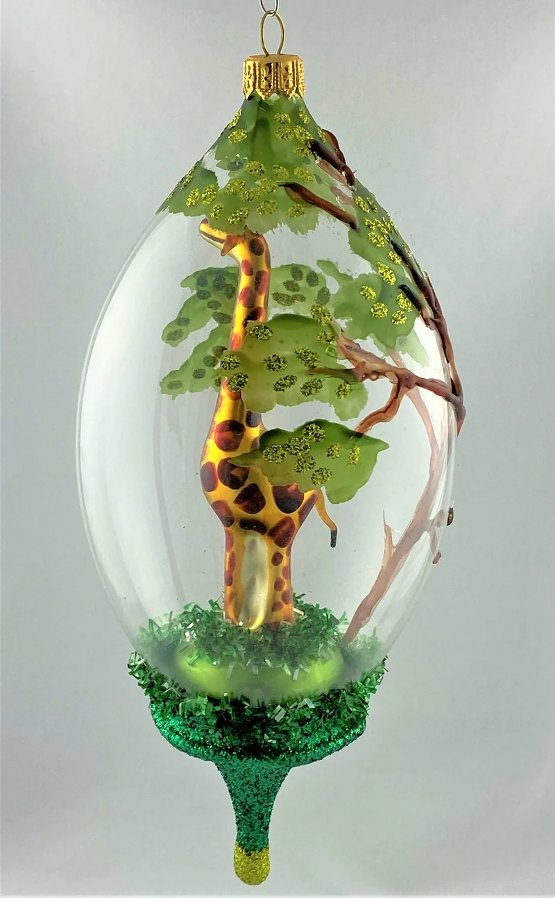 Giraffe in der Savanne