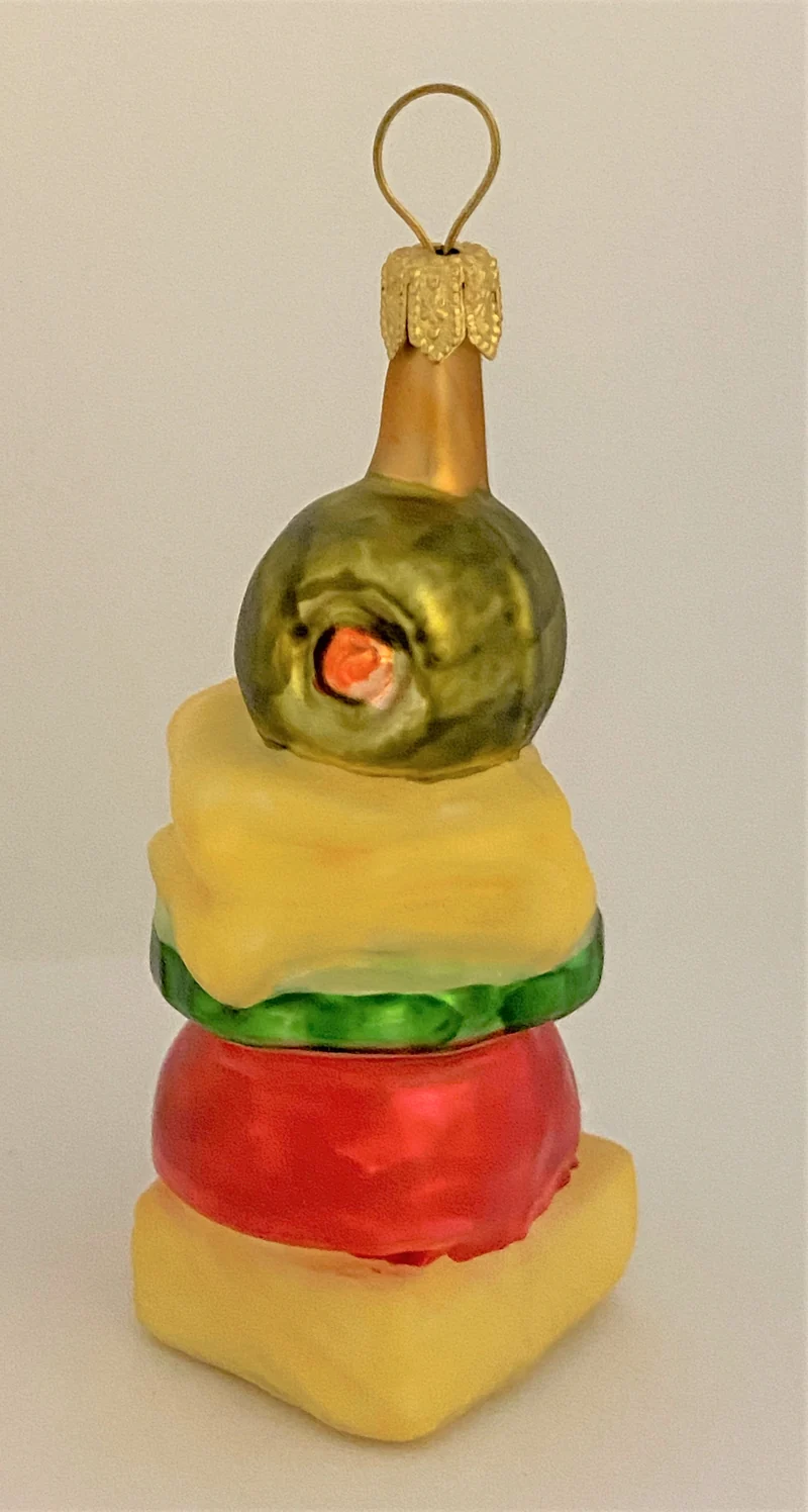 Häppchen mit grüner Olive
