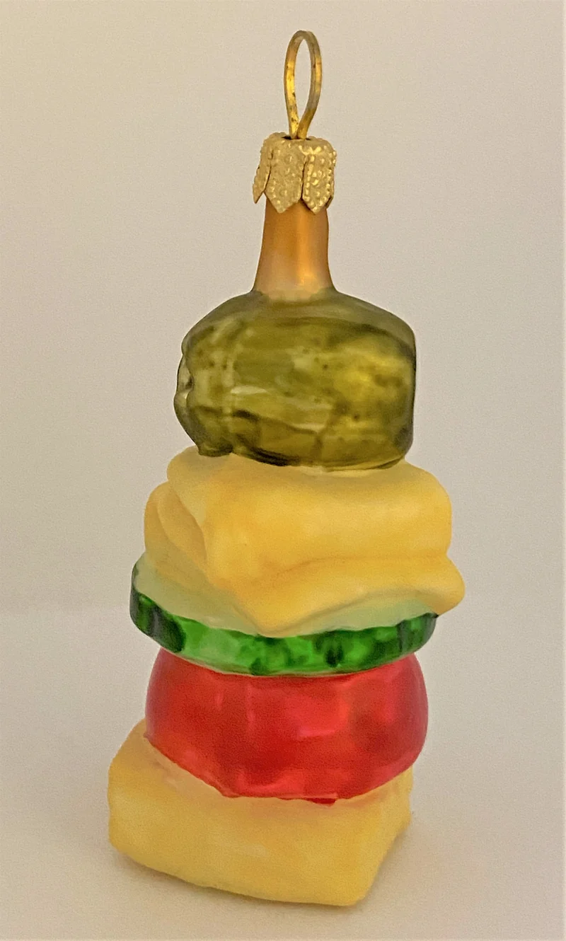 Häppchen mit grüner Olive