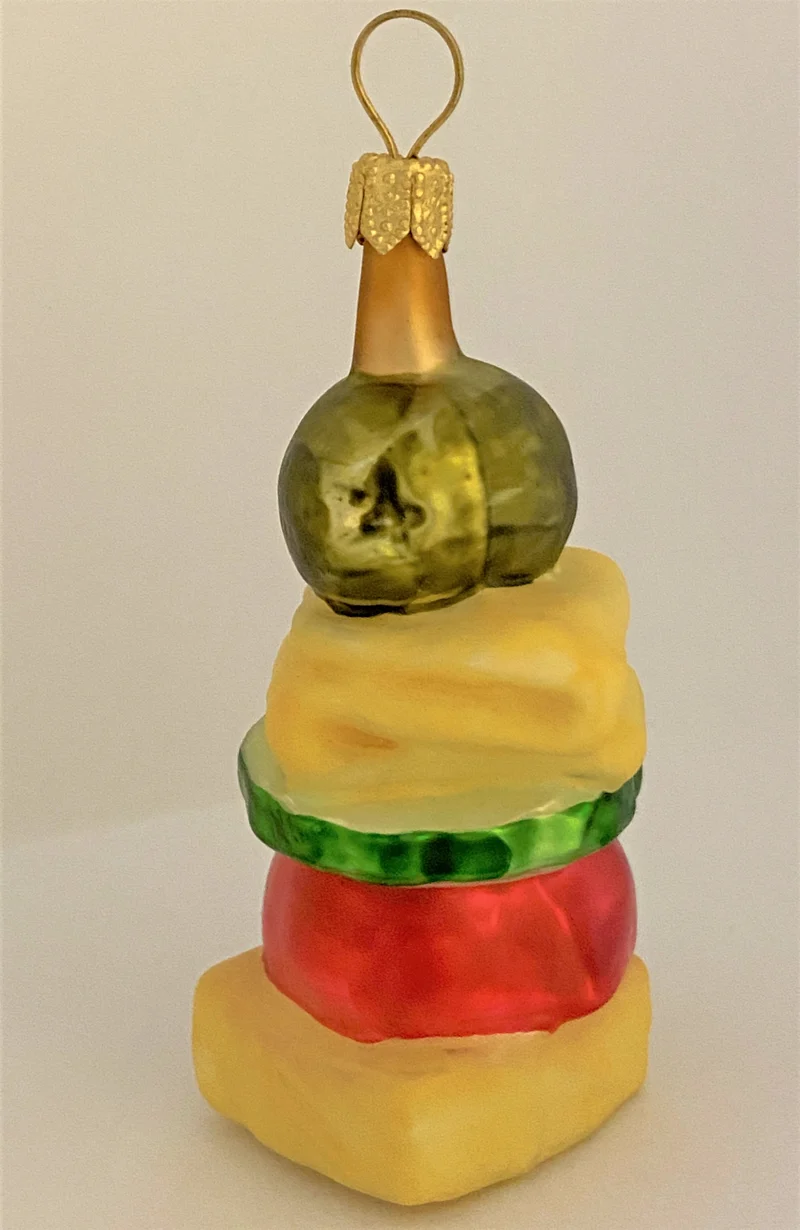 Häppchen mit grüner Olive