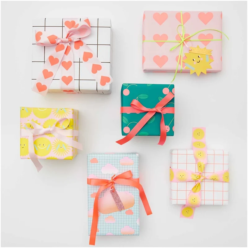 Rico Design Geschenkpapier Herzen