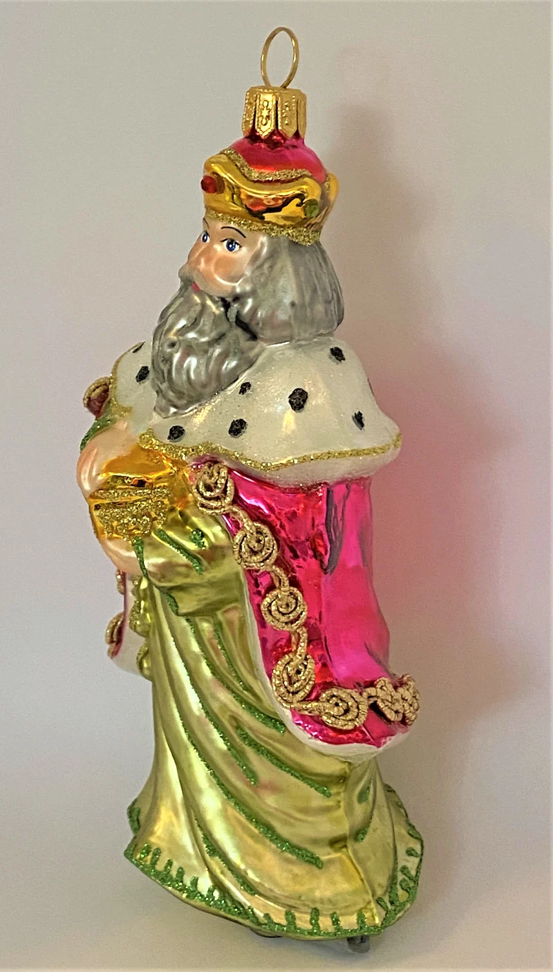 Heiliger König Caspar bringt dem Jesuskind die Myrrhe als Geschenk
