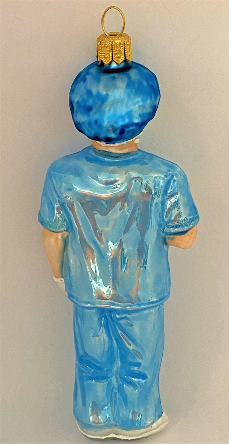 Fachfrau Gesundheit mit Hygienemaske