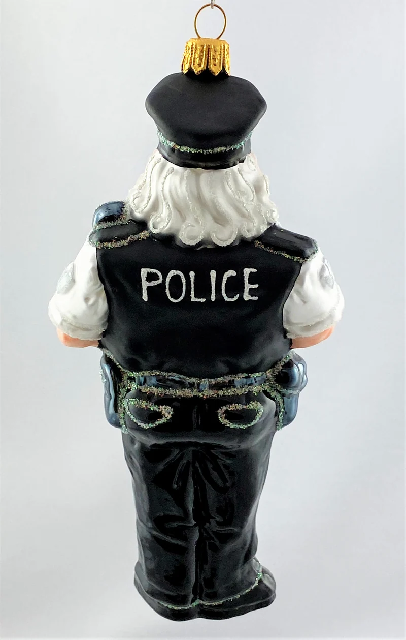 Der liebe Weihnachts-Polizist regelt den Verkehr