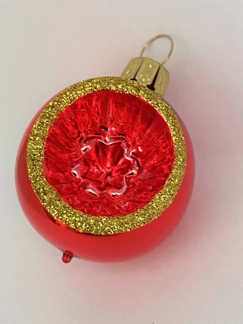 Kleine rote Reflex-Kugel, mit rotem Reflex