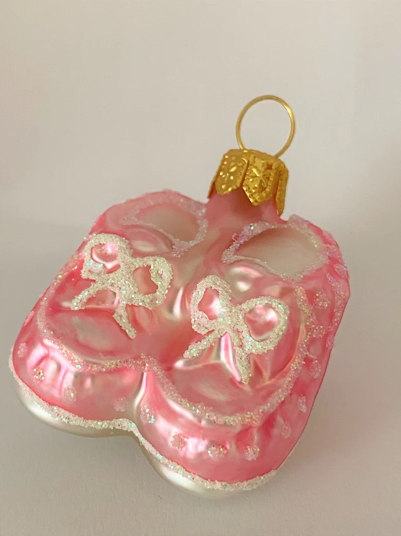 Kleine rosa Baby-Finkli
