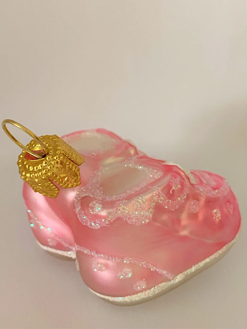 Kleine rosa Baby-Finkli